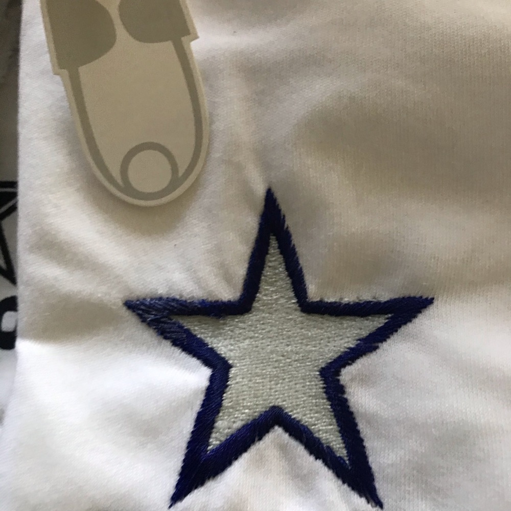 🤩Baby NFL ⭐️ Posh Pick ⭐️ - Picture 4 of 4